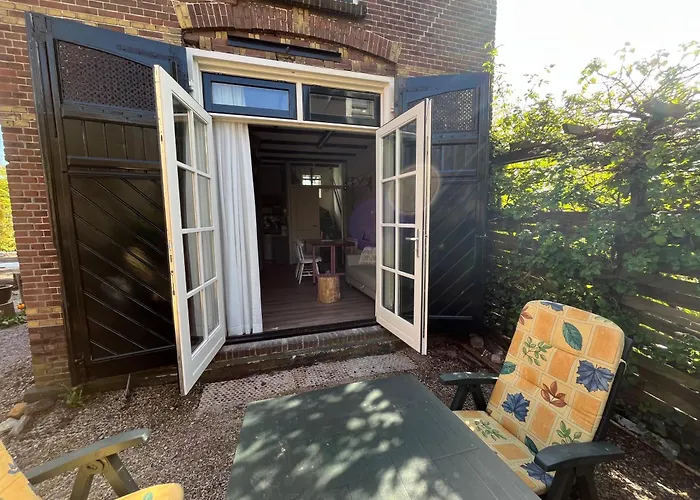 بيت للعطل Het Koetshuis *